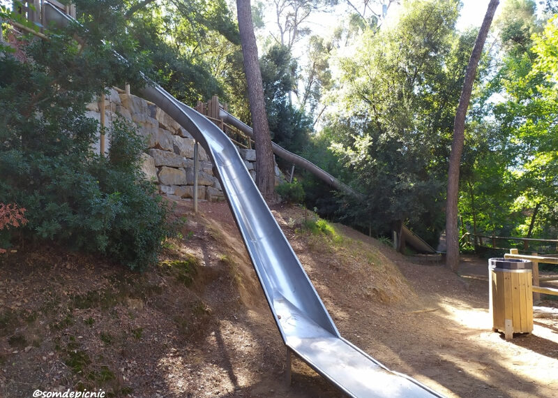 tobogan gegant parc cal sant just