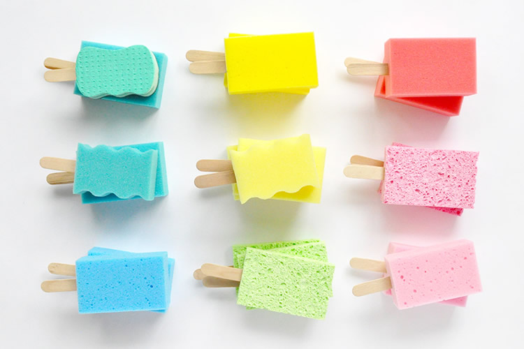 jocs fets amb esponges de colors
