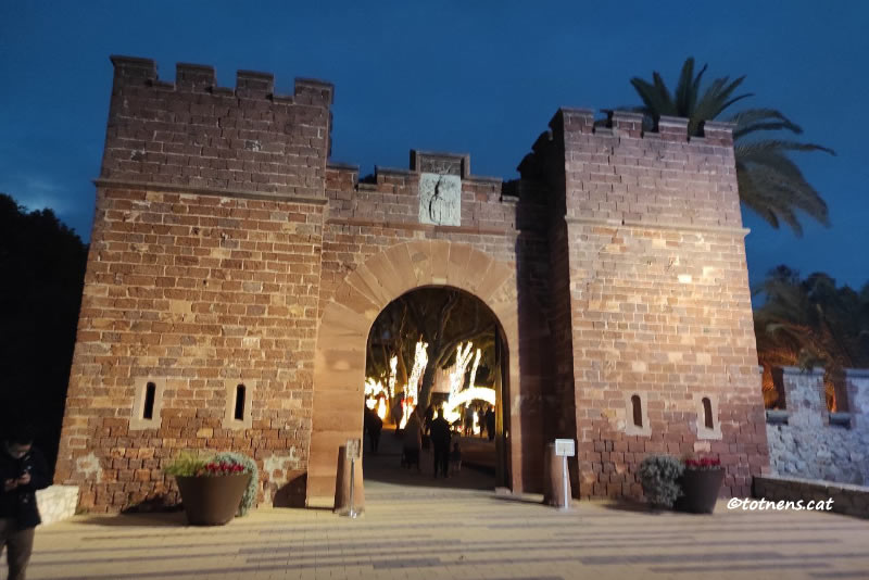 Castell de Castelldefels – Piratia