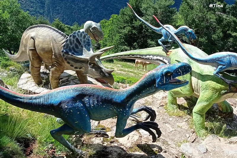 jardins contemporanis de Juberri dinosaures
